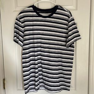 American Eagle Men’s T-Shirt, Navy & White striped, size L